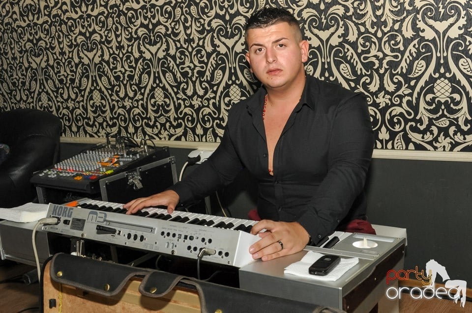 Chef la maxim în Club Life, 