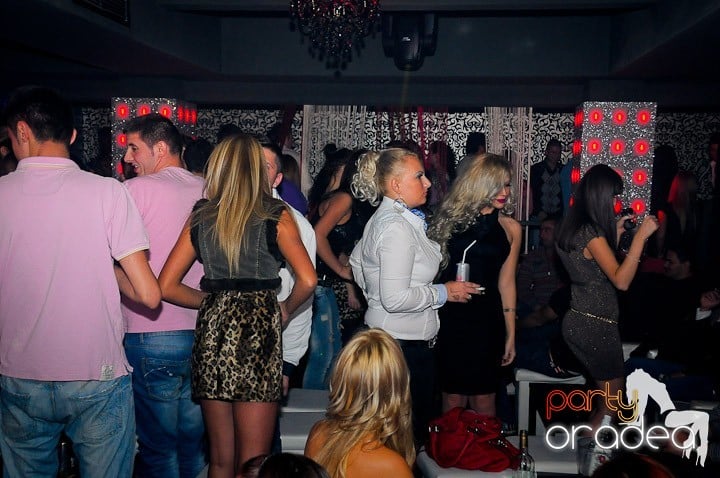 Chef la maxim în Club Life, 