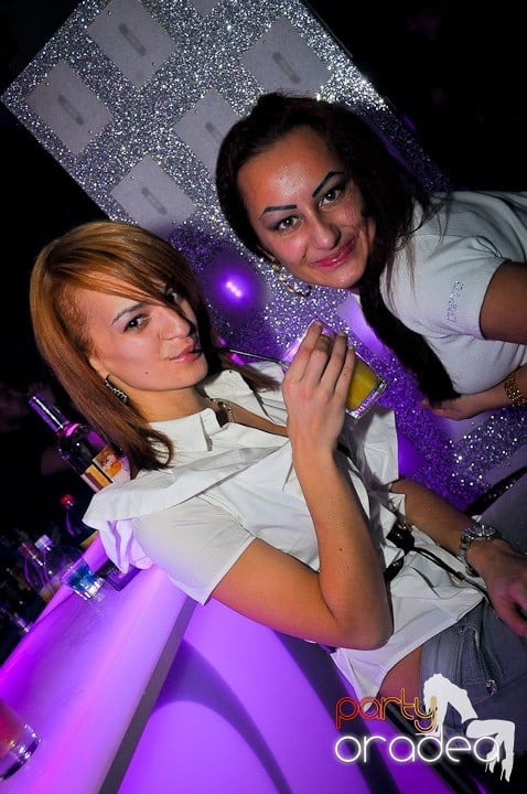 Chef la maxim în Club Life, 