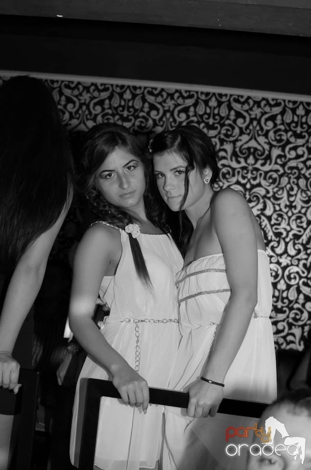 Chef şi veselie în Club Life, 