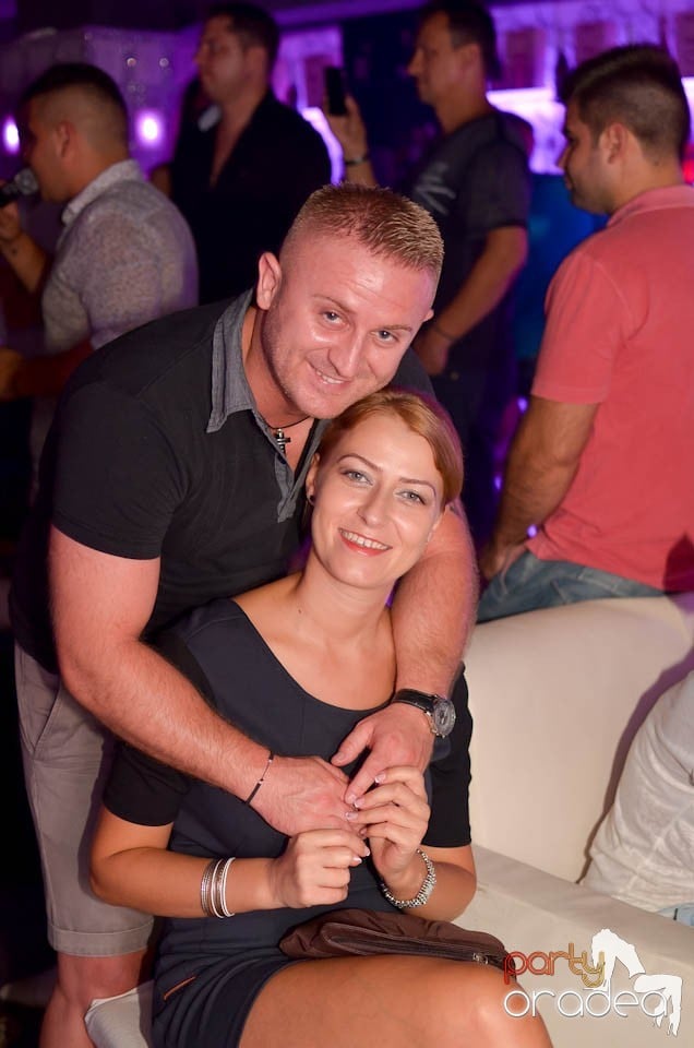 Chef şi veselie în Club Life, 