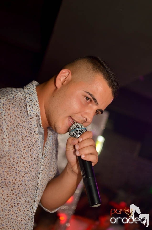 Chef şi veselie în Club Life, 