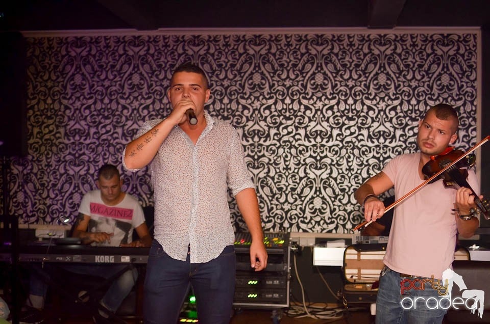 Chef şi veselie în Club Life, 