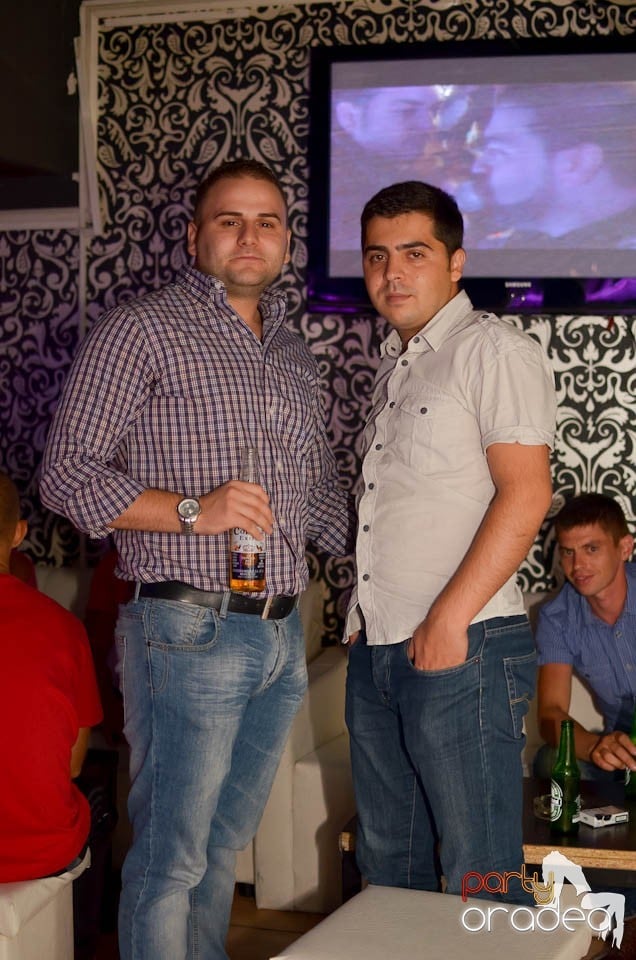 Chef şi veselie în Club Life, 