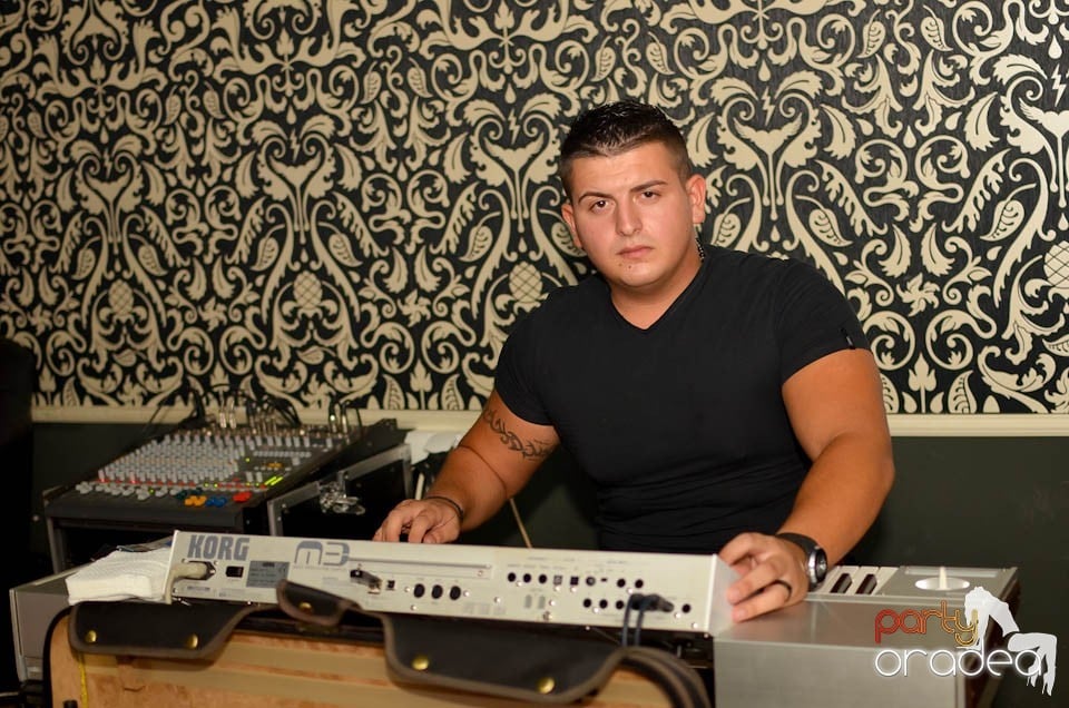 Chef şi veselie în Club Life, 