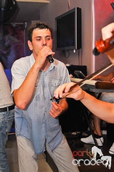 Chef şi veselie în Club Rio, 