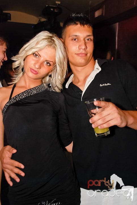 Chef şi veselie în Club Rio, 