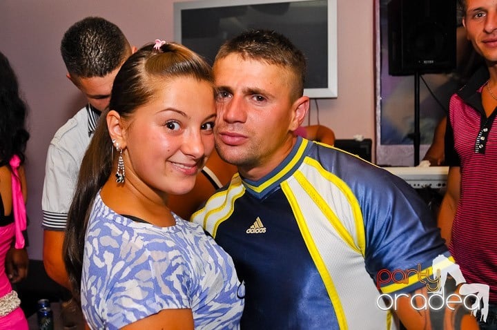 Chef şi veselie în Club Rio, 