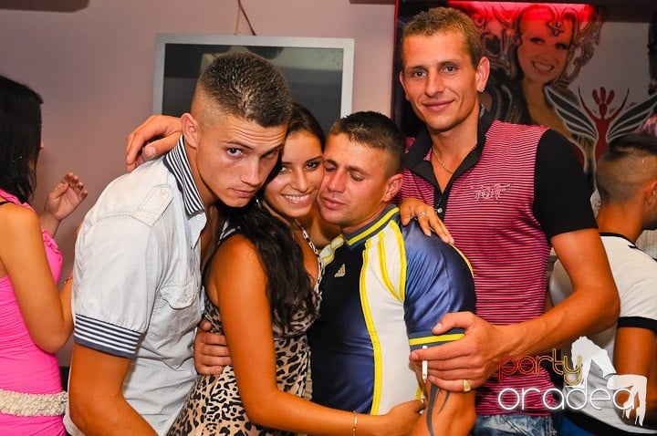 Chef şi veselie în Club Rio, 