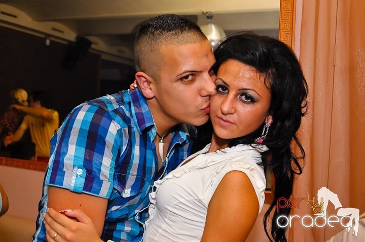 Chef şi veselie în Club Rio, 