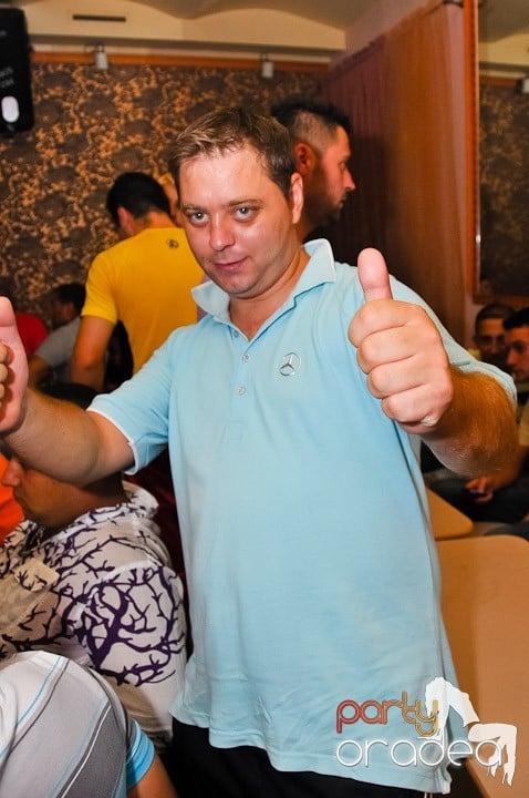 Chef şi veselie în Club Rio, 