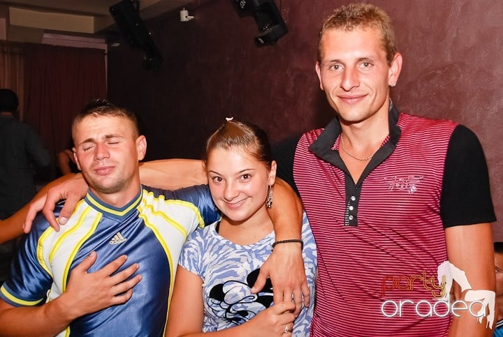 Chef şi veselie în Club Rio, 