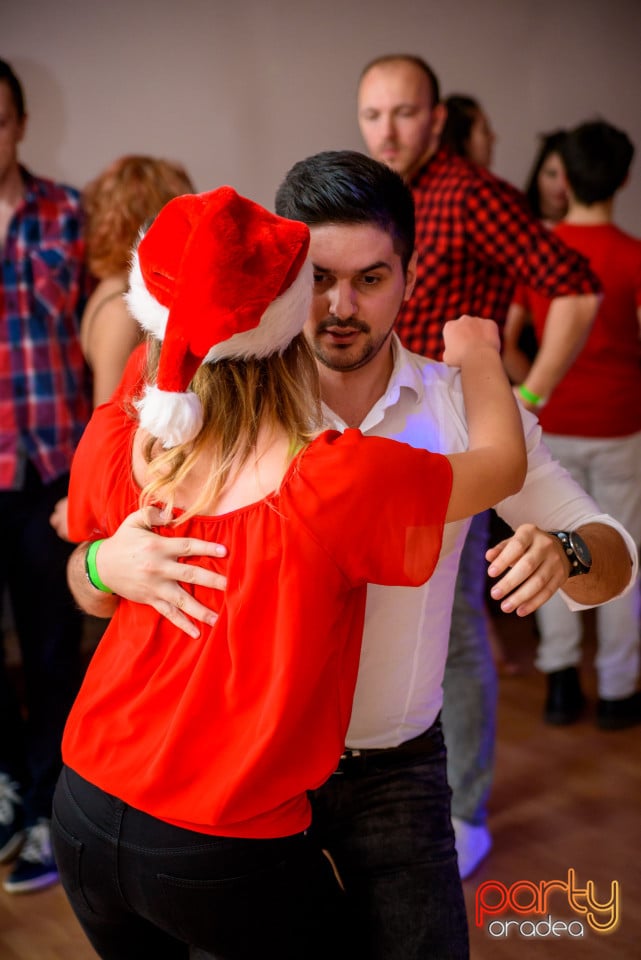 Christmas Dance Party, Feeling Dance