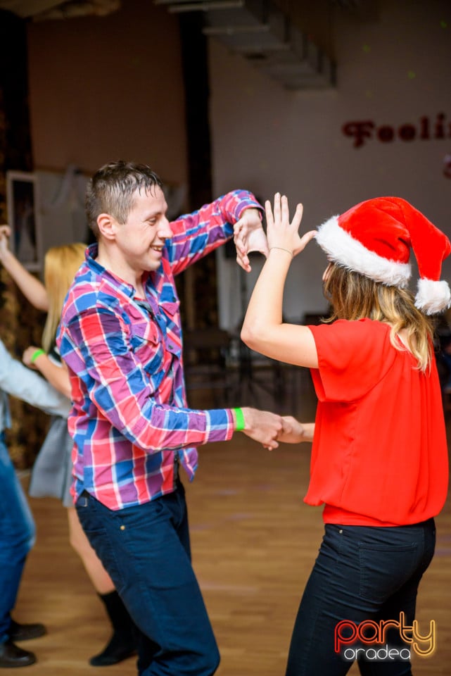 Christmas Dance Party, Feeling Dance