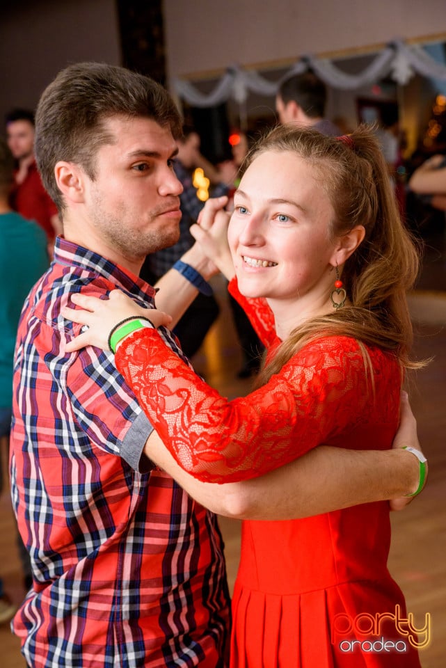 Christmas Dance Party, Feeling Dance