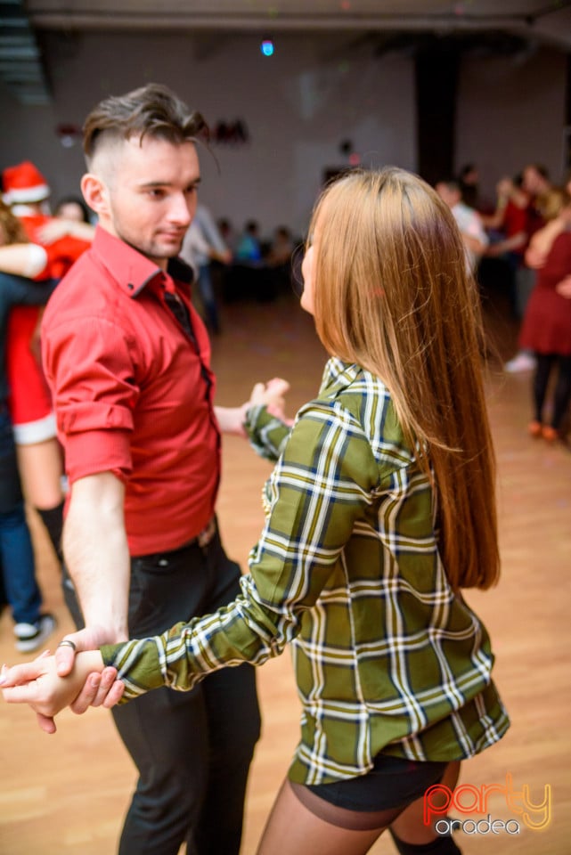 Christmas Dance Party, Feeling Dance