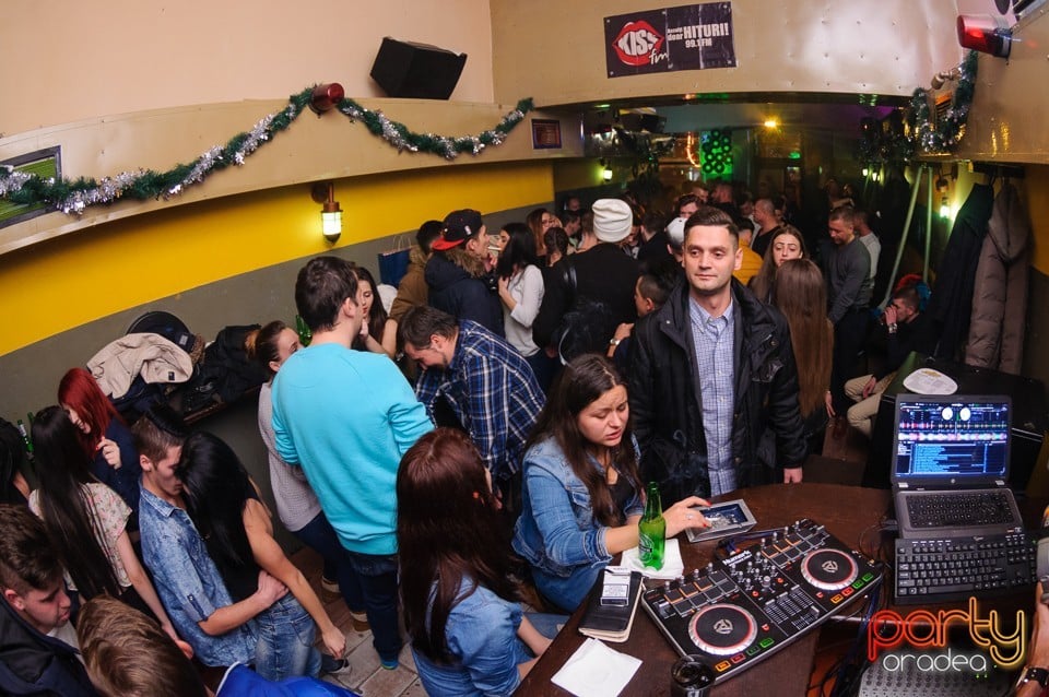 Christmas Party la Yellow, 