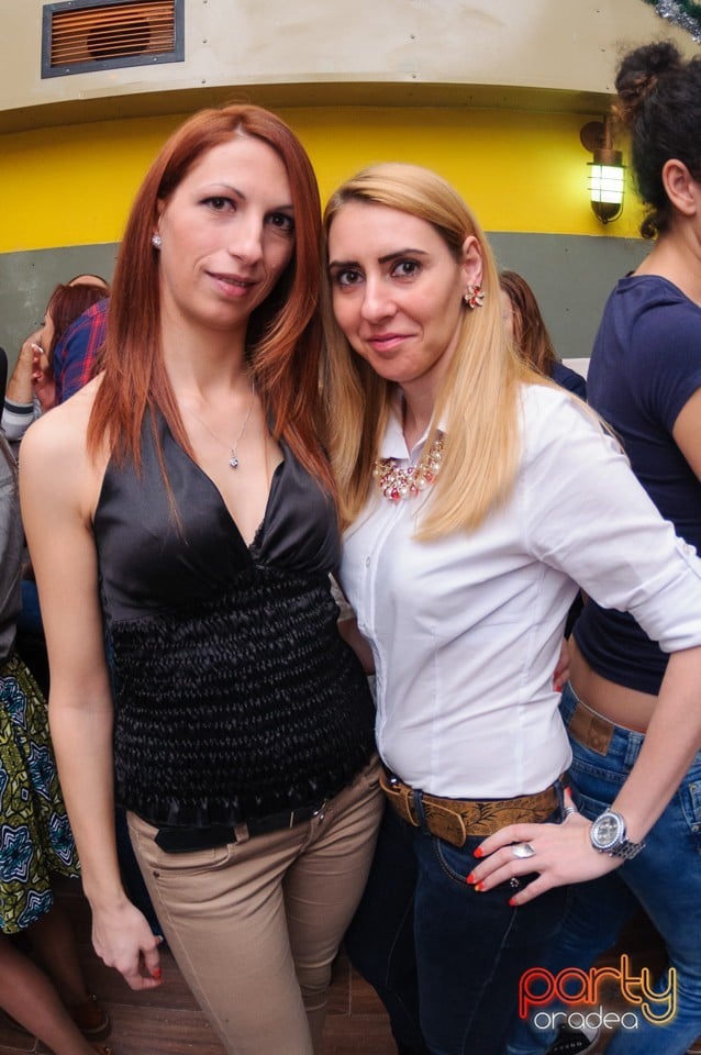 Christmas Party la Yellow, 