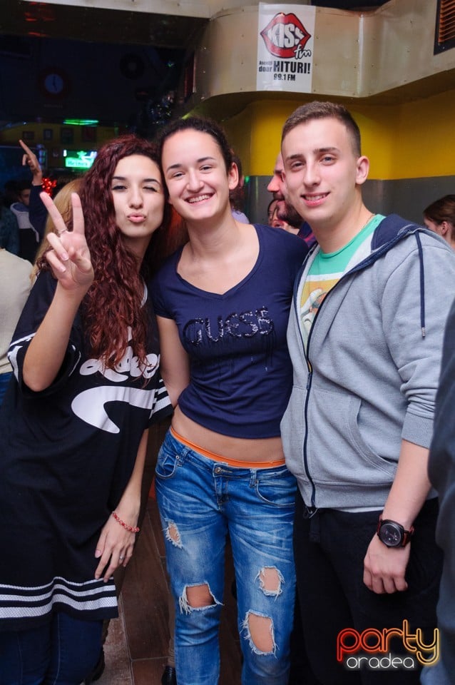 Christmas Party la Yellow, 