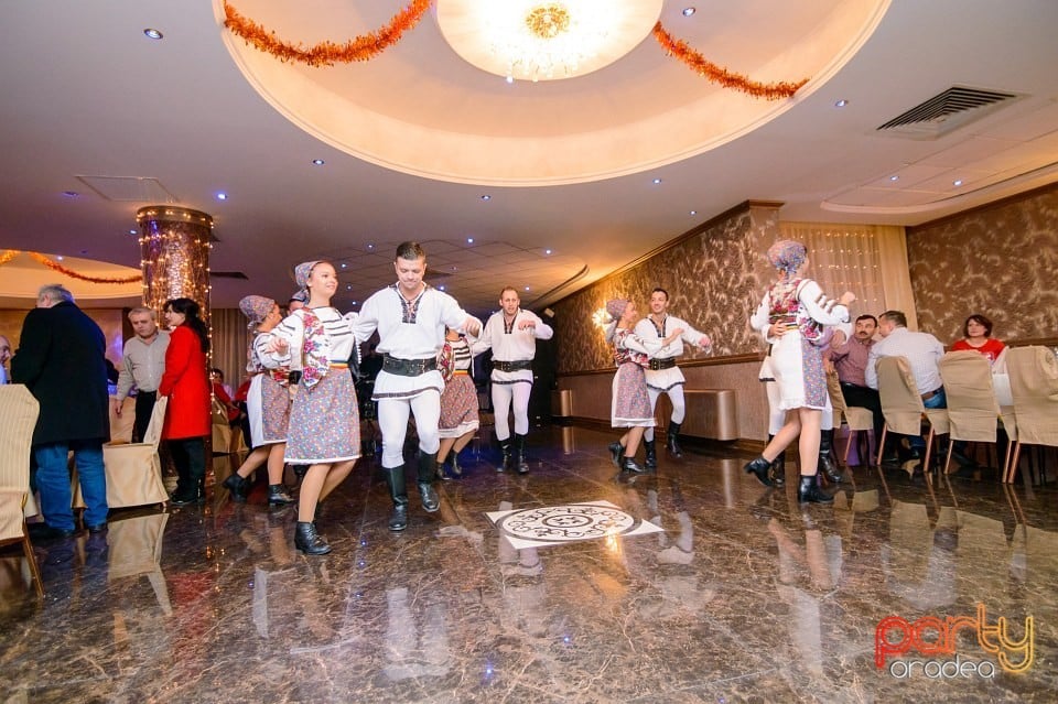 Cină Românească în Hotel Internaţional, Hotel Internaţional