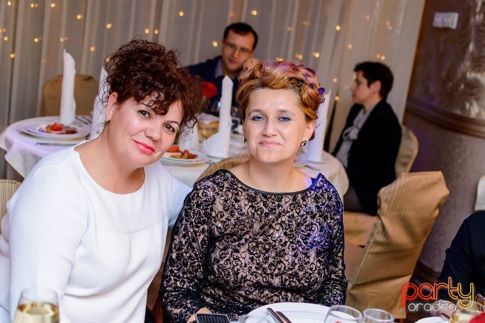 Cină Românească în Hotel Internaţional, Hotel Internaţional