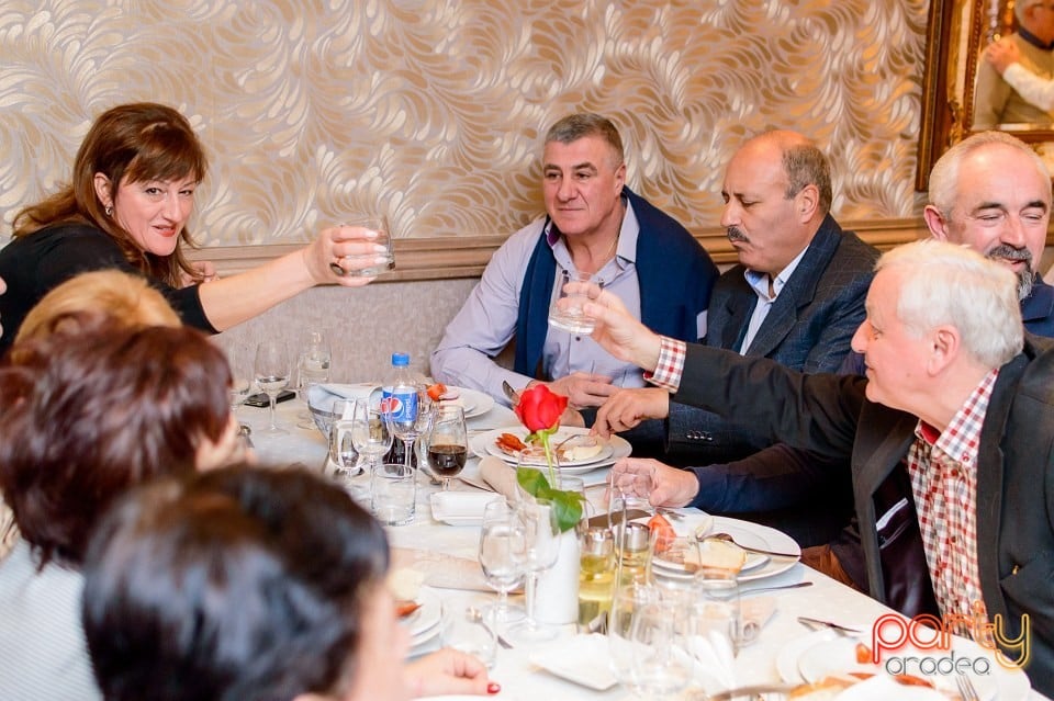 Cină Românească în Hotel Internaţional, Hotel Internaţional