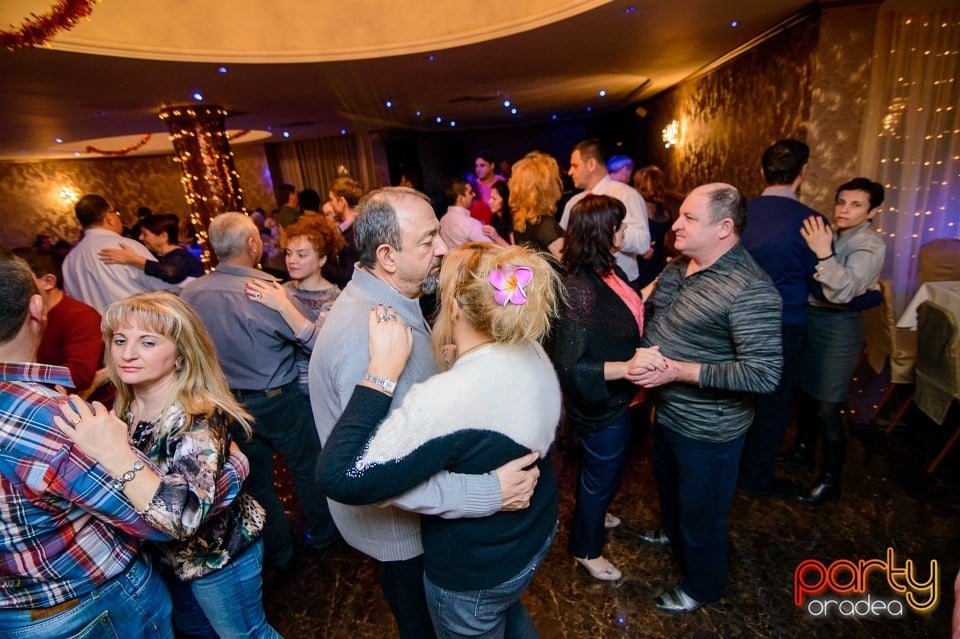 Cină Românească în Hotel Internaţional, Hotel Internaţional