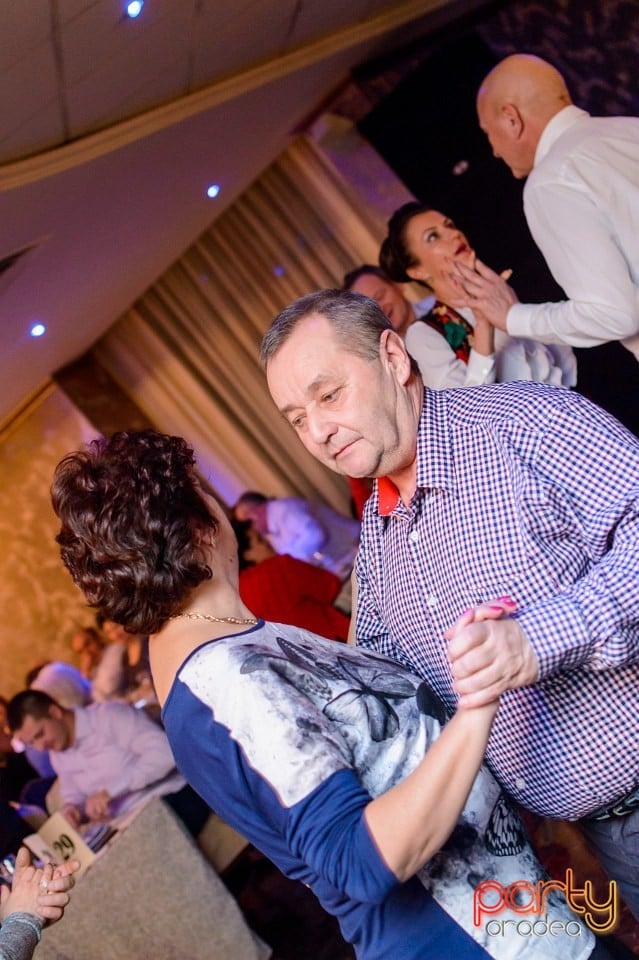 Cină Românească în Hotel Internaţional, Hotel Internaţional