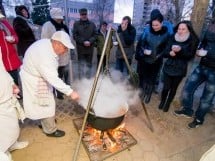 Cină Românească în Hotel Poieniţa