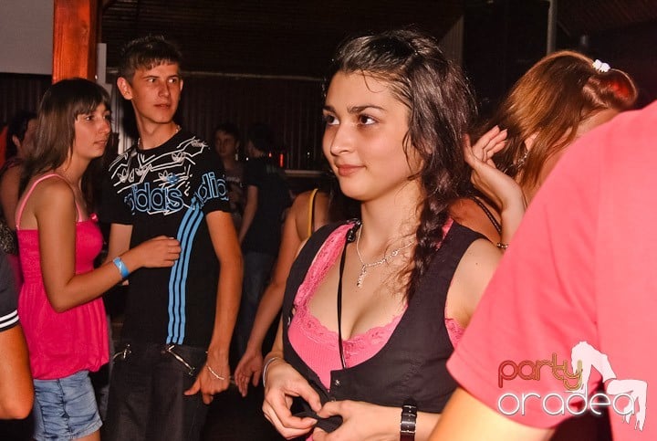 Club & House Night în Disco Faház, 