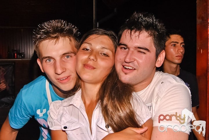 Club & House Night în Disco Faház, 