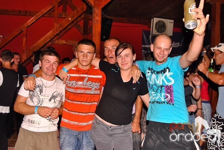 Club & House Night în Disco Faház, 