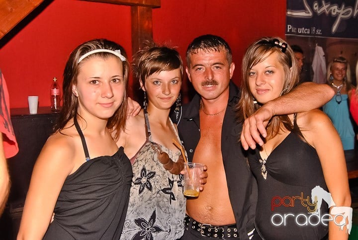 Club & House Night în Disco Faház, 