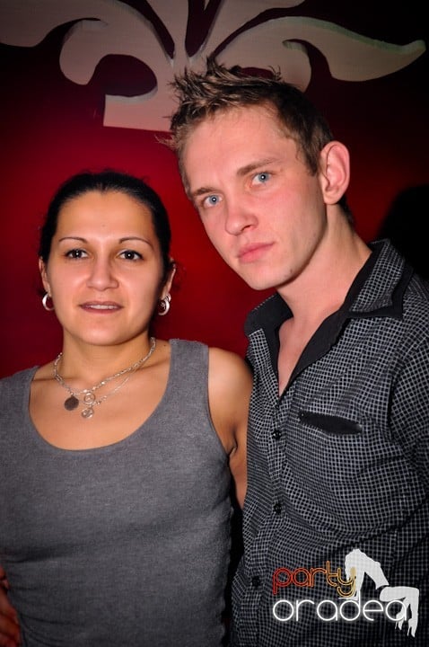 Club Atti's pe ringul de dans, 