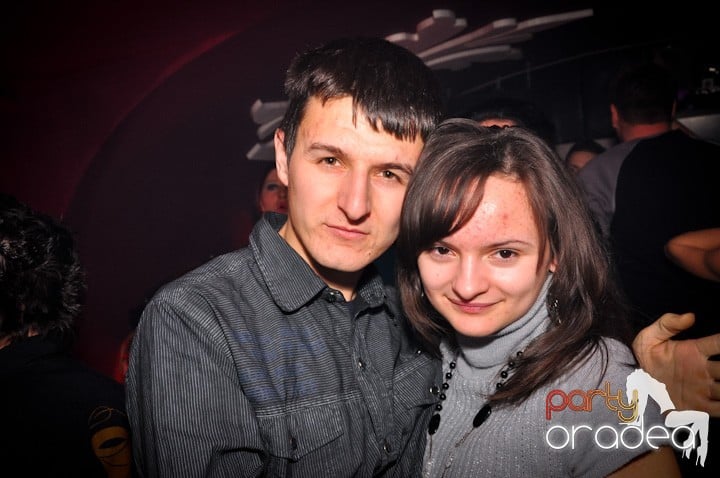 Club Atti's pe ringul de dans, 