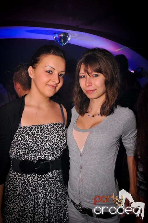 Club Atti's pe ringul de dans, 