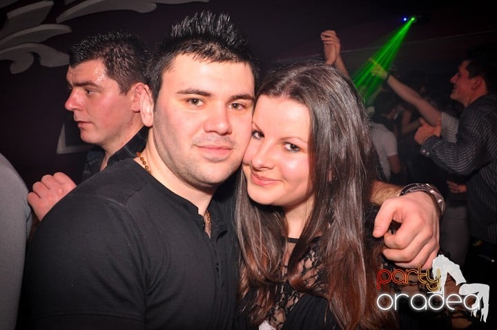 Club Atti's pe ringul de dans, 