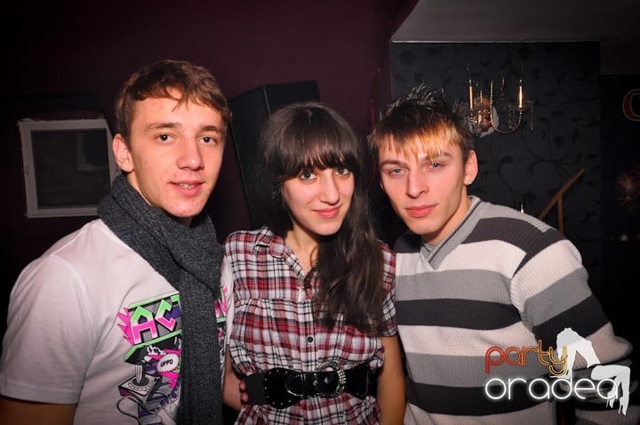 Club Atti's pe ringul de dans, 