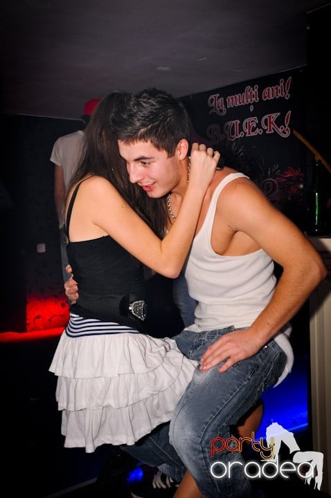 Club Atti's pe ringul de dans, 