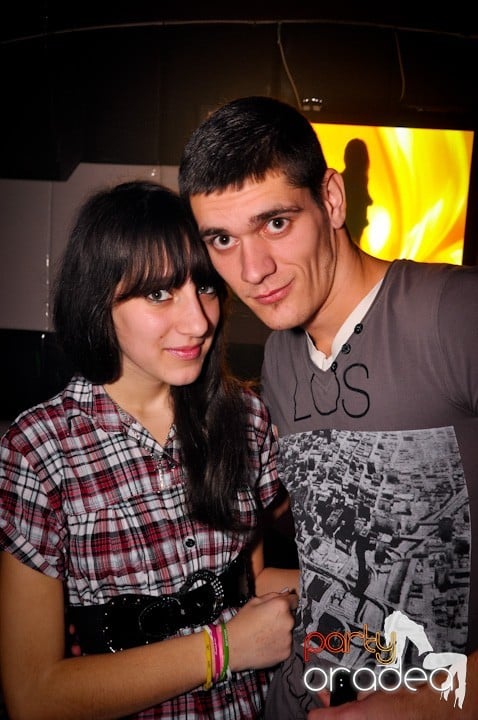 Club Atti's pe ringul de dans, 