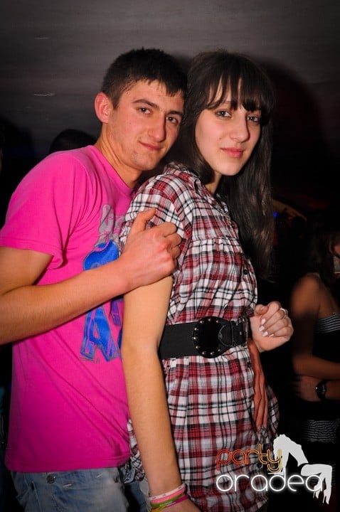 Club Atti's pe ringul de dans, 