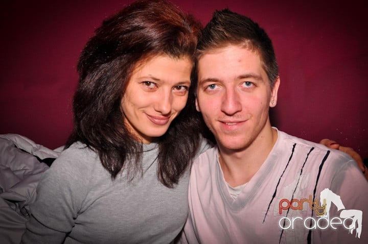 Club Atti's pe ringul de dans, 