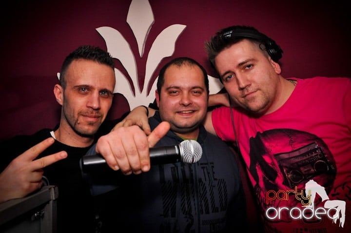 Club Atti's pe ringul de dans, 