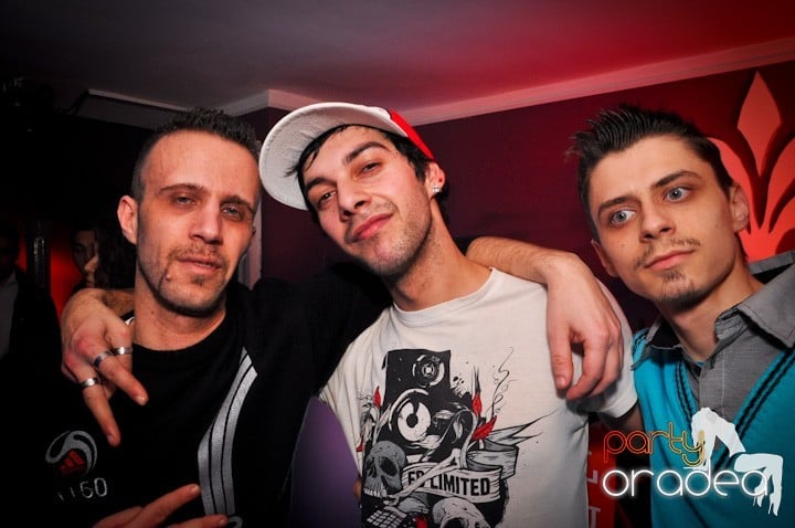 Club Atti's pe ringul de dans, 