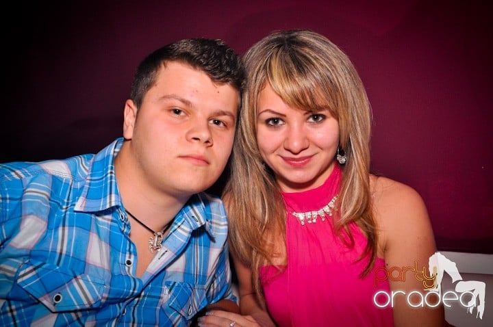 Club Atti's pe ringul de dans, 