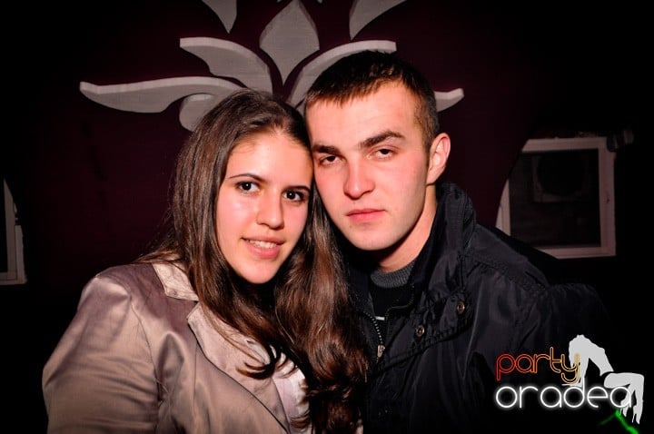 Club Atti's pe ringul de dans, 