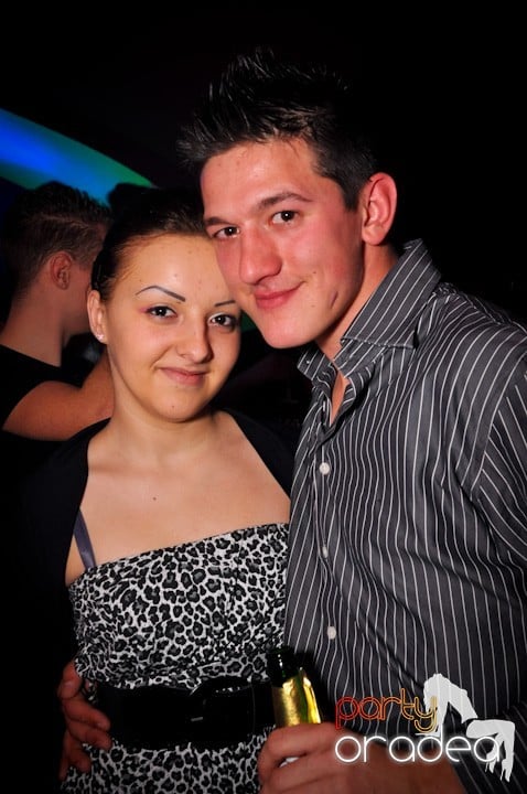 Club Atti's pe ringul de dans, 