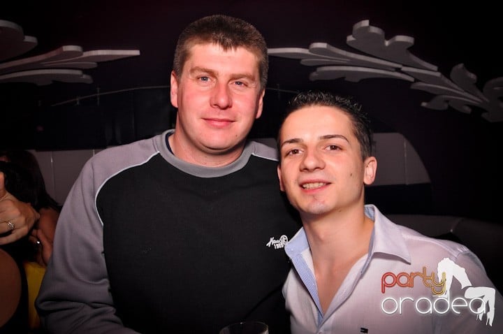 Club Atti's pe ringul de dans, 