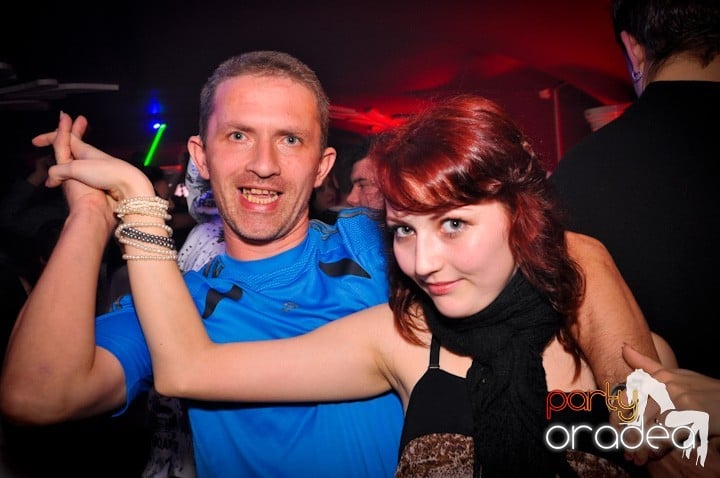 Club Atti's pe ringul de dans, 