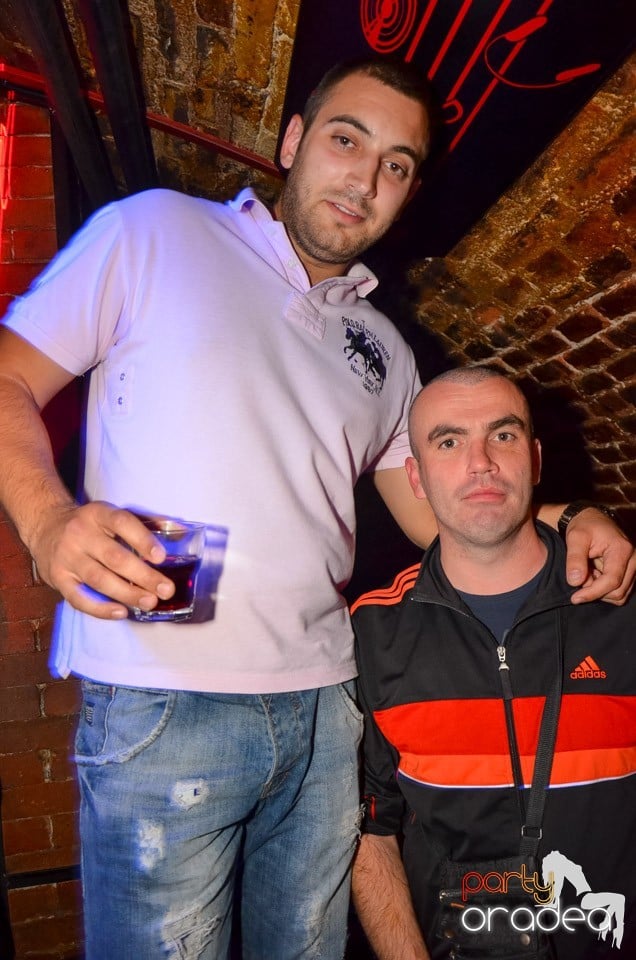 Club Escape: Caveman in the mix,